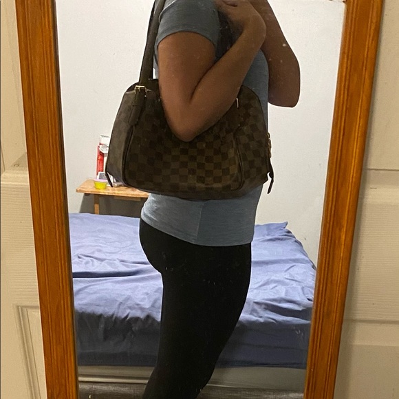 Authentic Louis Vuitton Belem MM - Picture 12 of 13